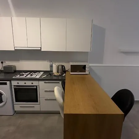Caesar Apartment